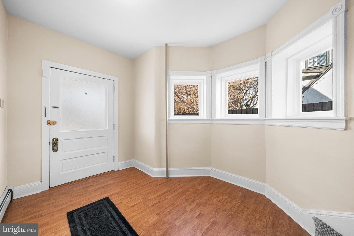 237 N Essex Avenue photo 14