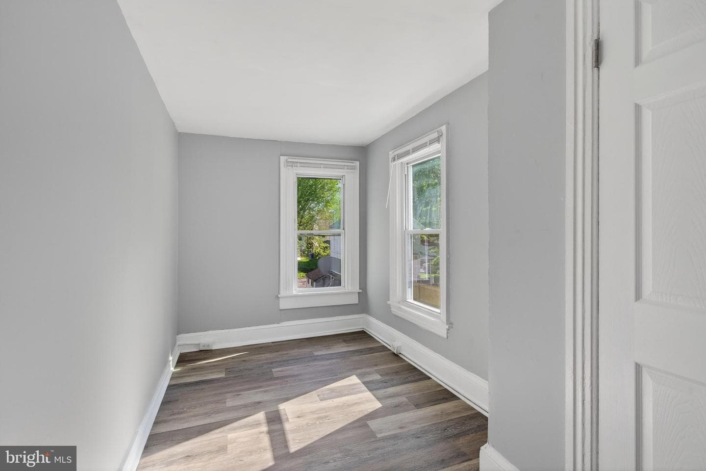 344 Lincoln Avenue photo 17