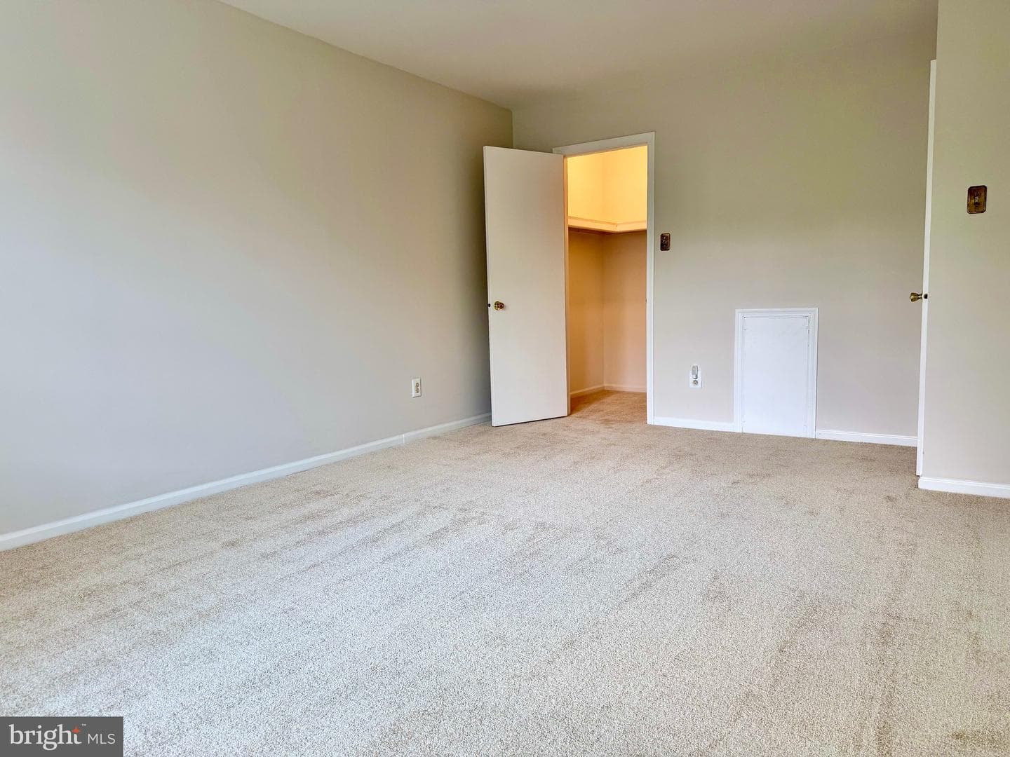 65 Woodbine Court photo 20