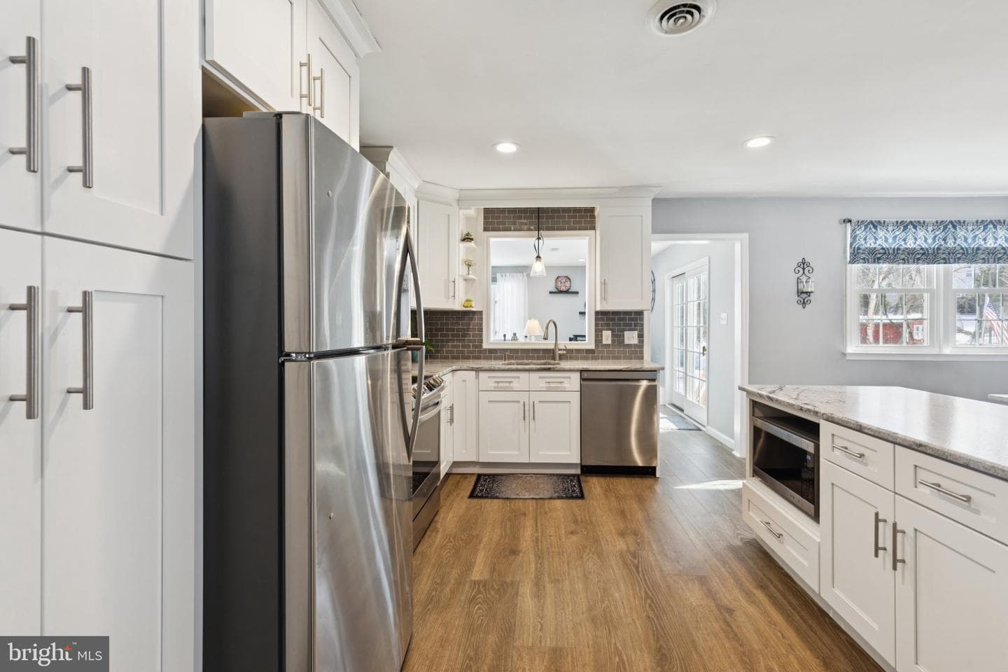404 Enfield Road photo 10