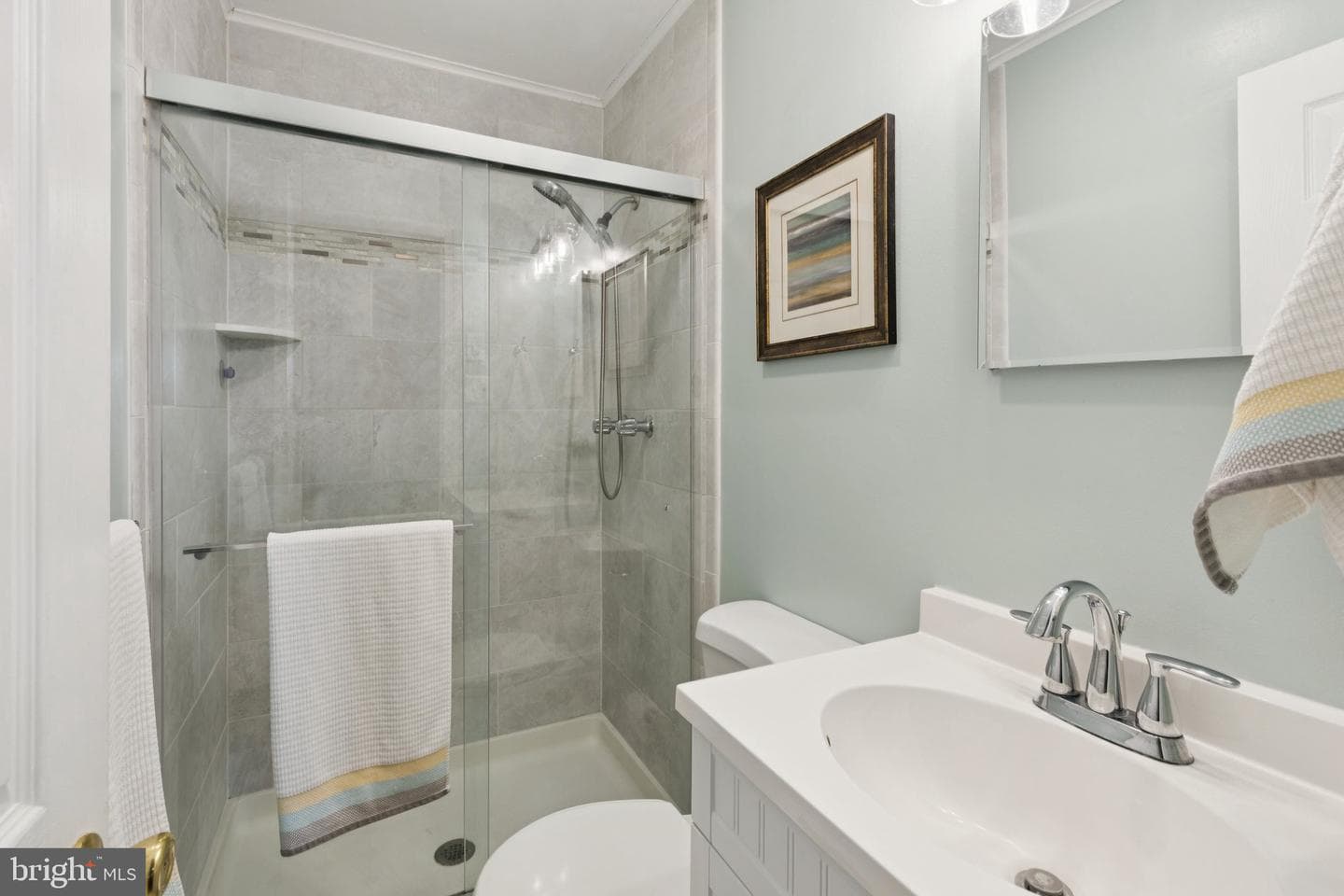 404 Enfield Road photo 28