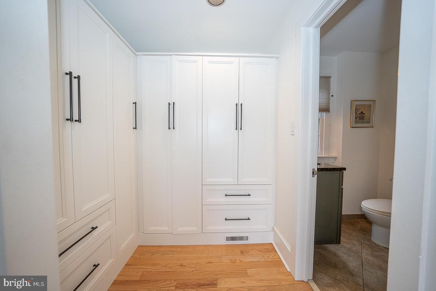 214 Kent Road photo 37