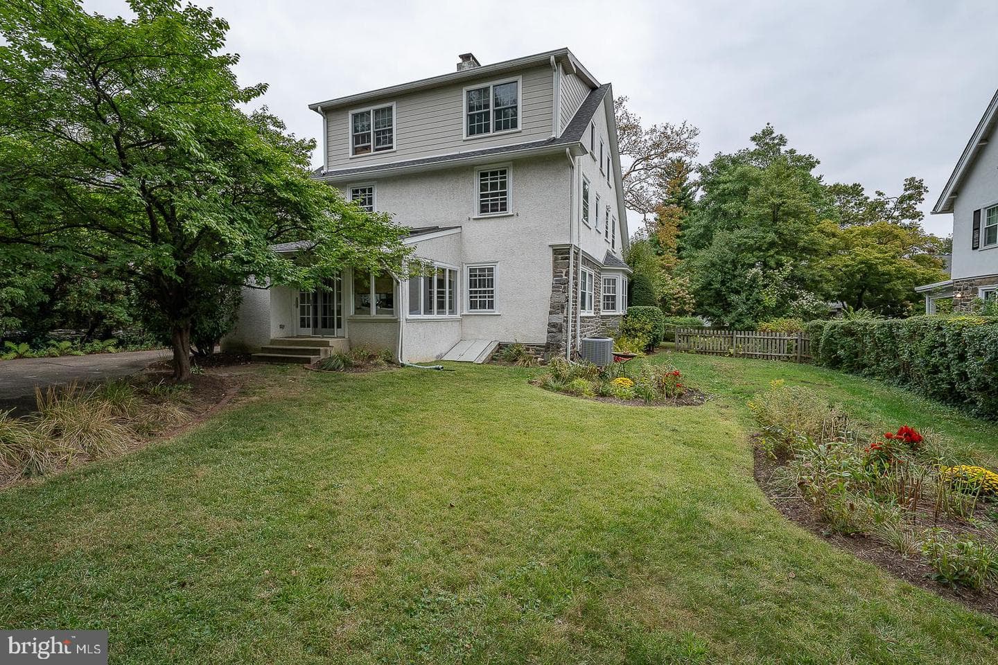 214 Kent Road photo 8