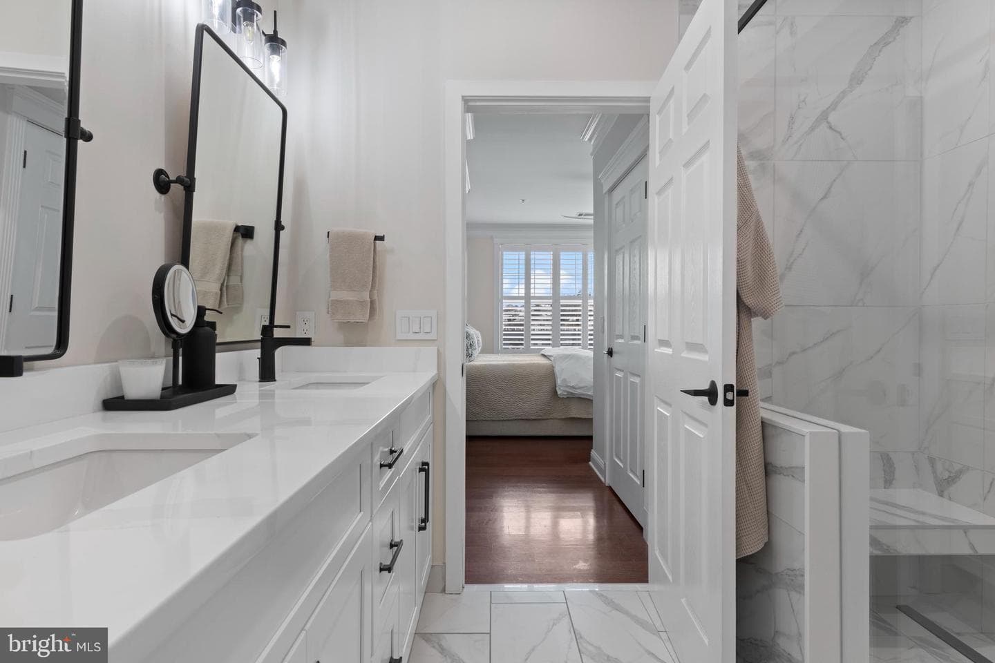 200 W Elm Street #1321 photo 17