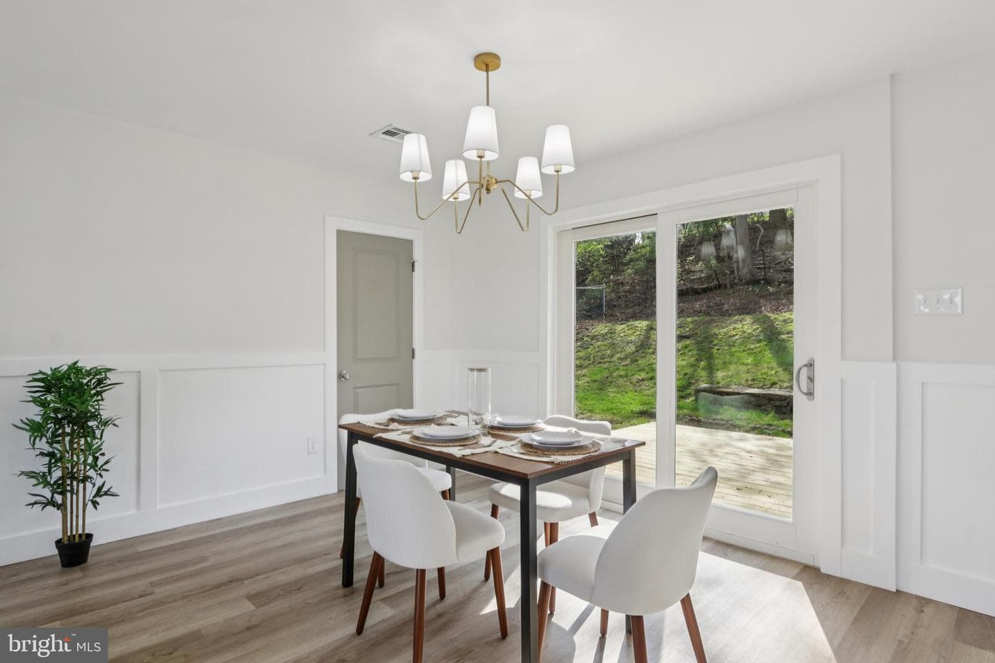 1306 Stotesbury Avenue photo 10