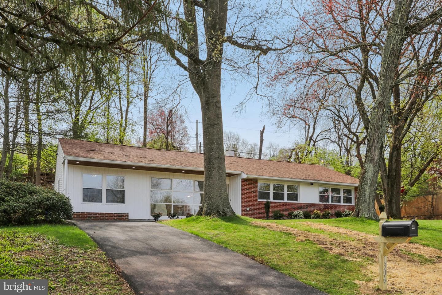 1306 Stotesbury Avenue photo 2