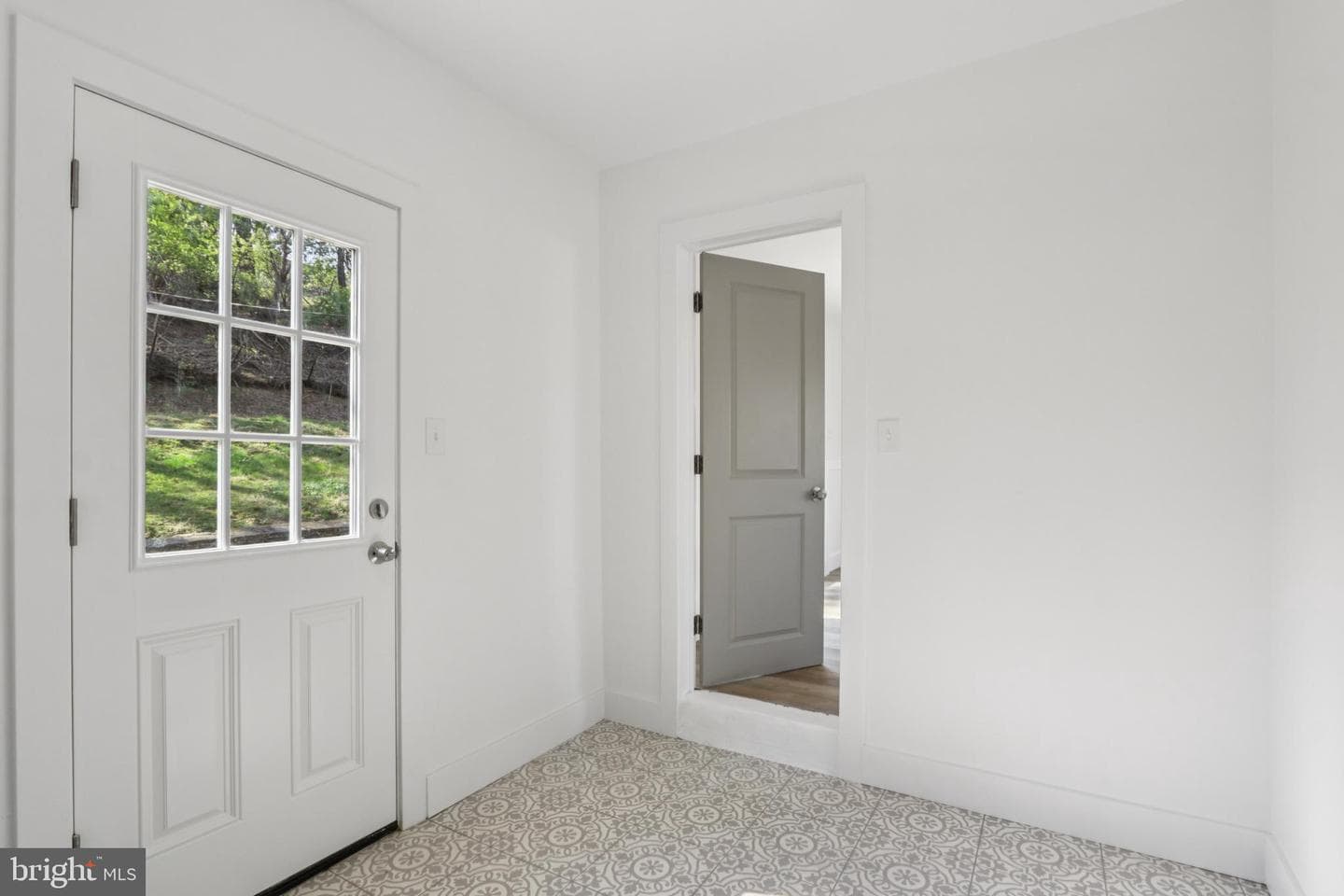 1306 Stotesbury Avenue photo 29