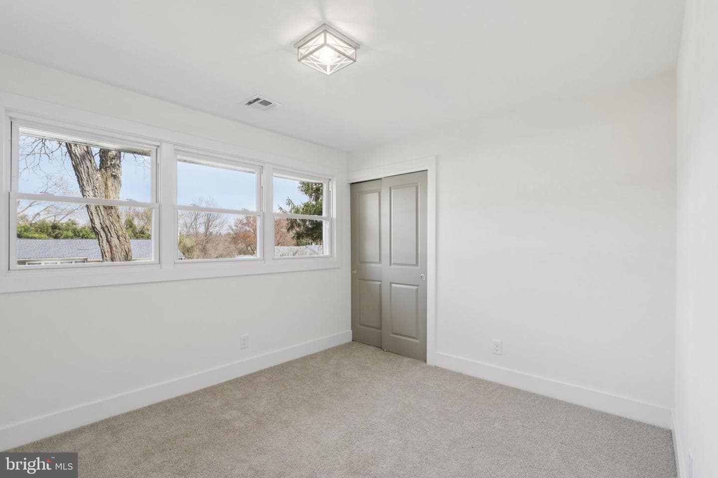 1306 Stotesbury Avenue photo 30