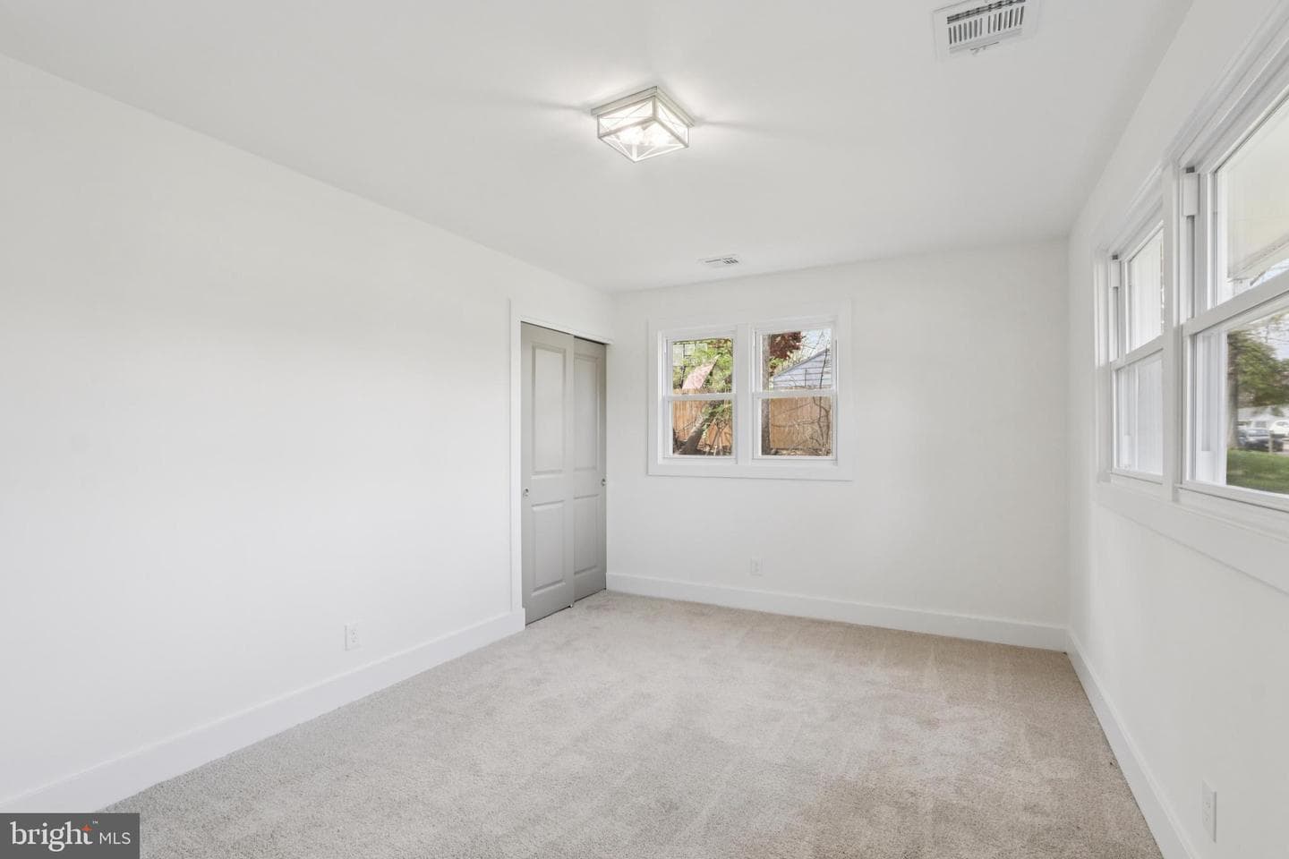 1306 Stotesbury Avenue photo 35