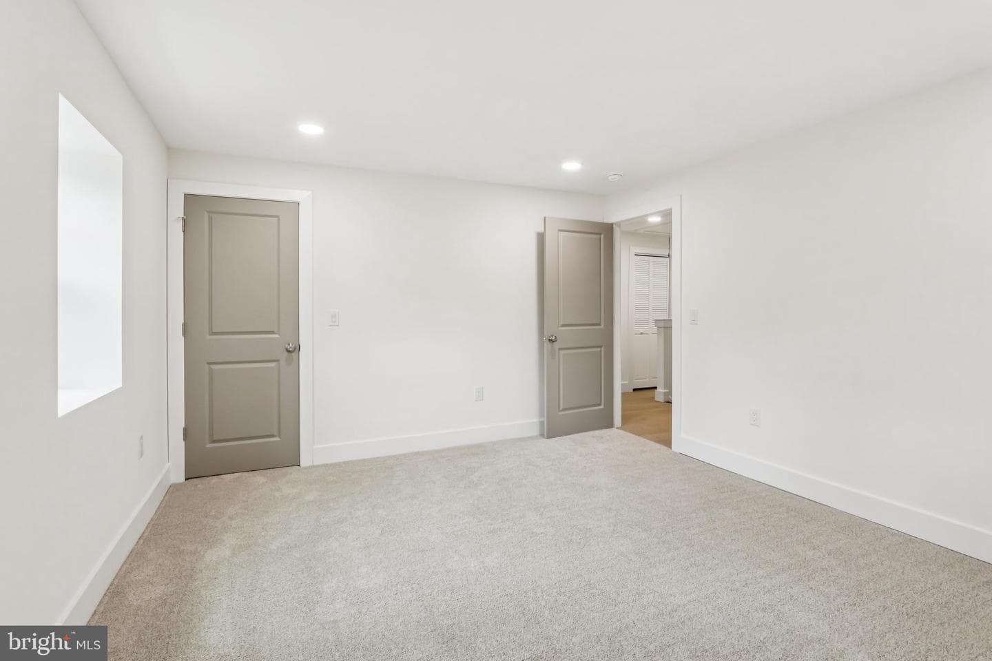 614 Foxcroft Road photo 28