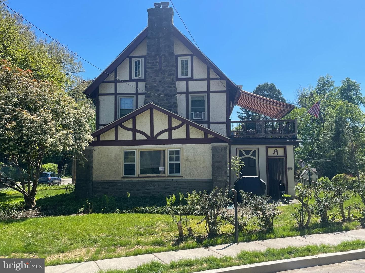 8128 Brookside Road, Elkins Park