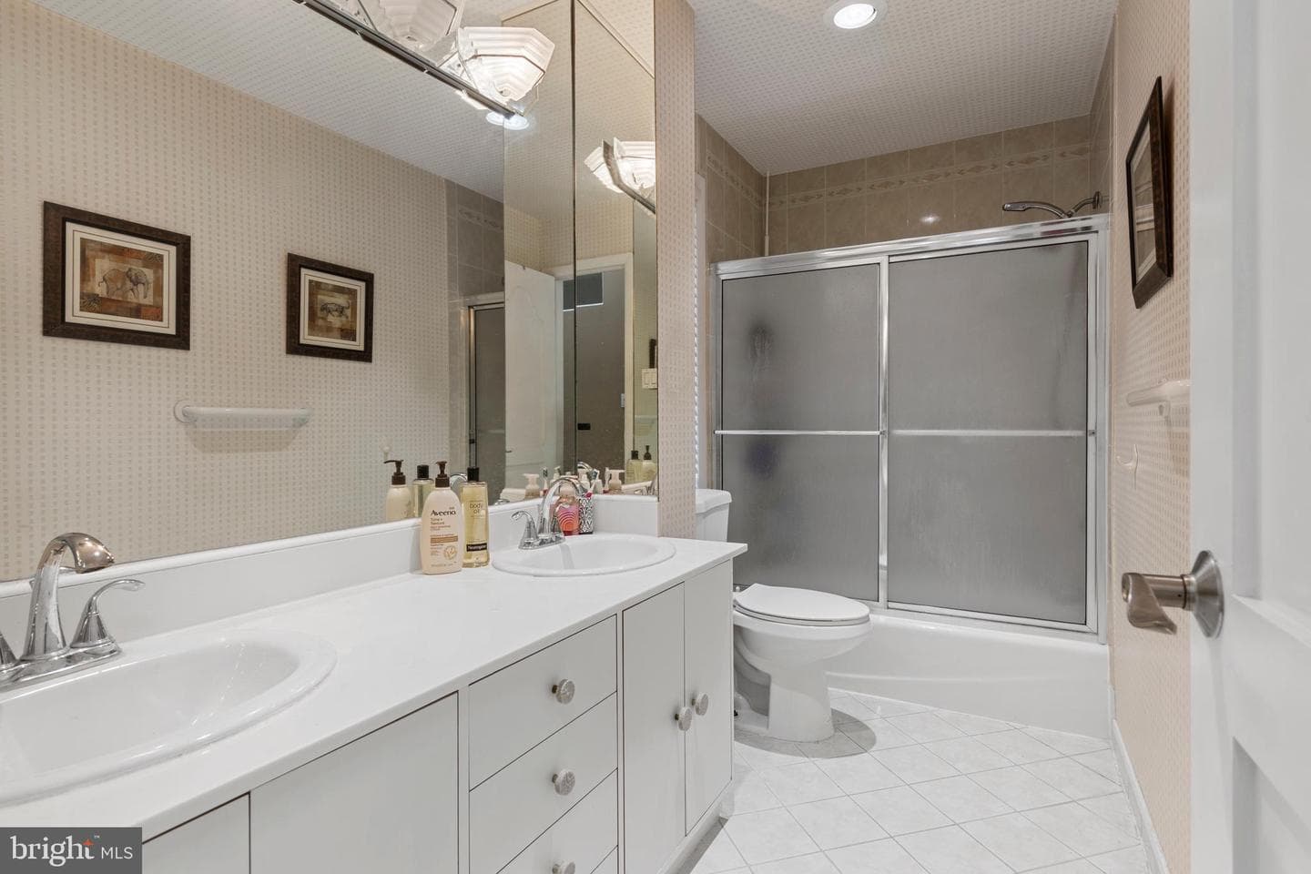 1351 Bobarn Drive photo 36