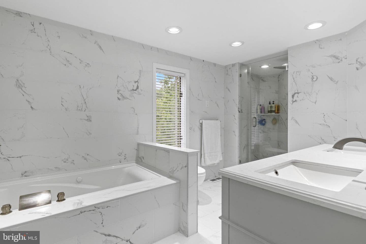 1351 Bobarn Drive photo 41