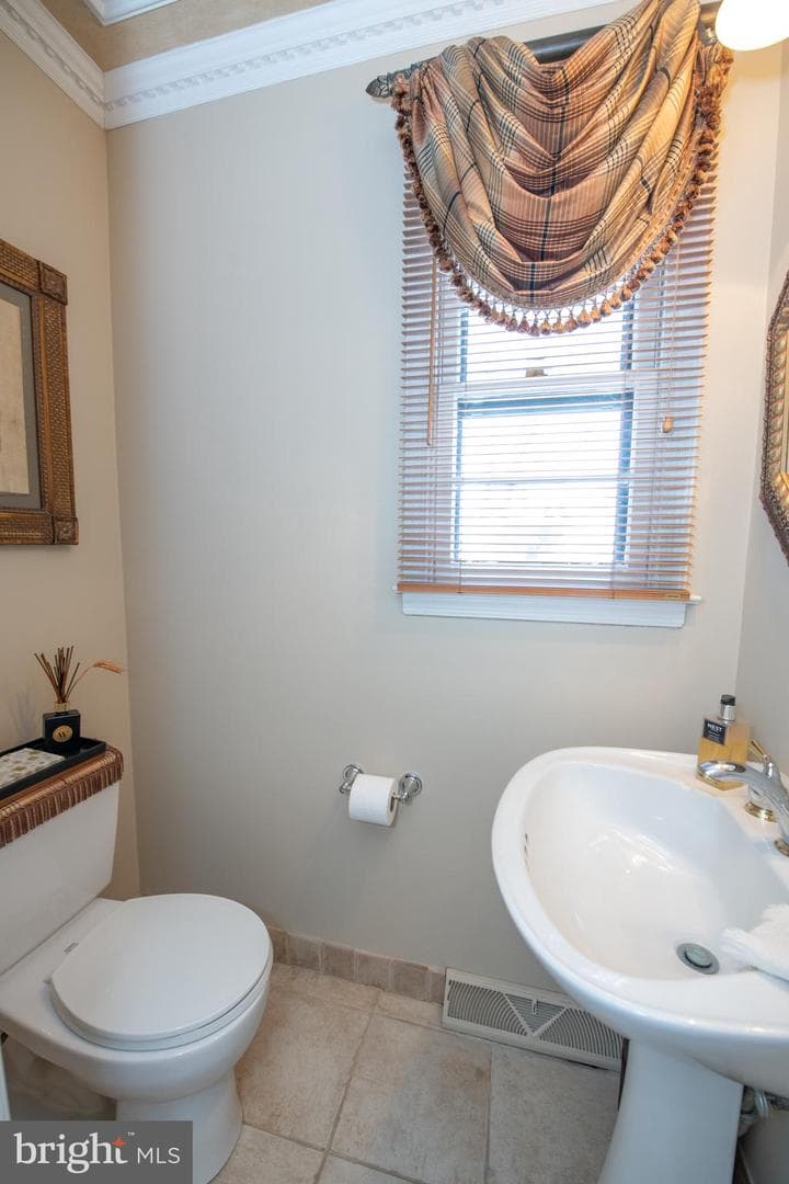233 Lamplighter Lane photo 24