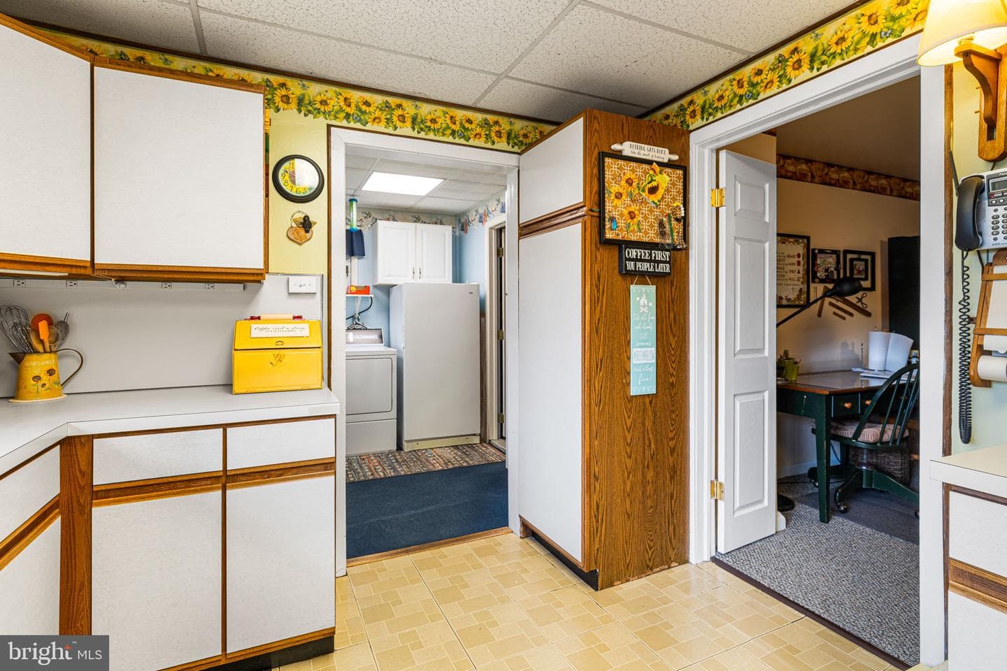 587 Moreland Road photo 18