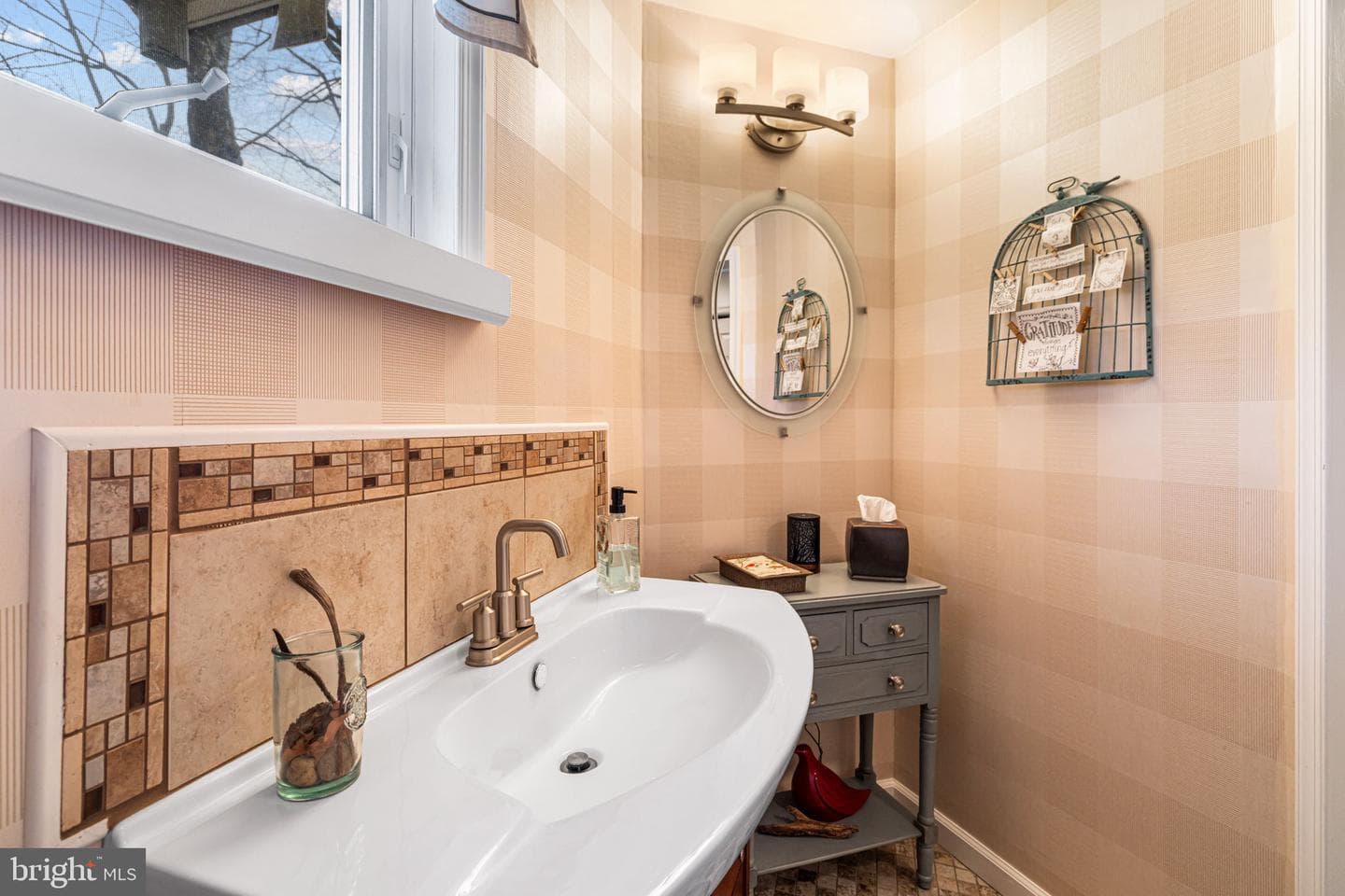587 Moreland Road photo 23