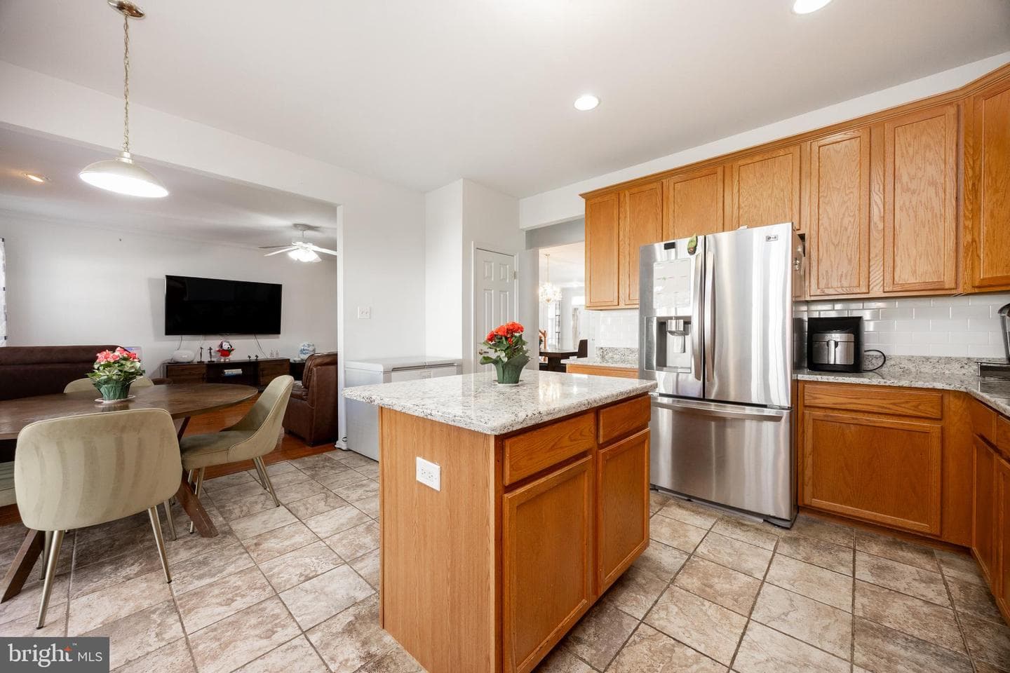 208 Castle Drive photo 5