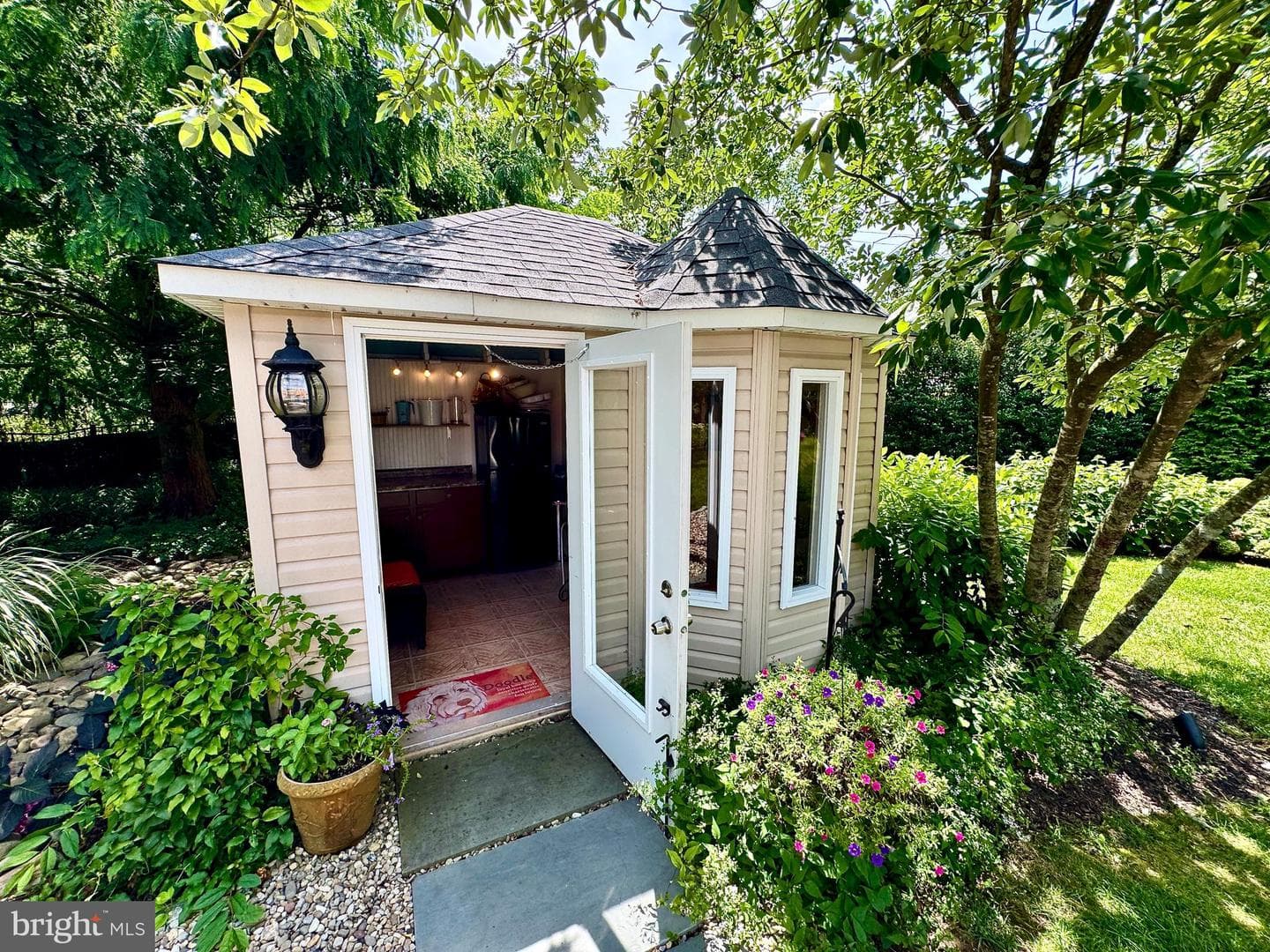 1710 Thornbury Lane photo 8