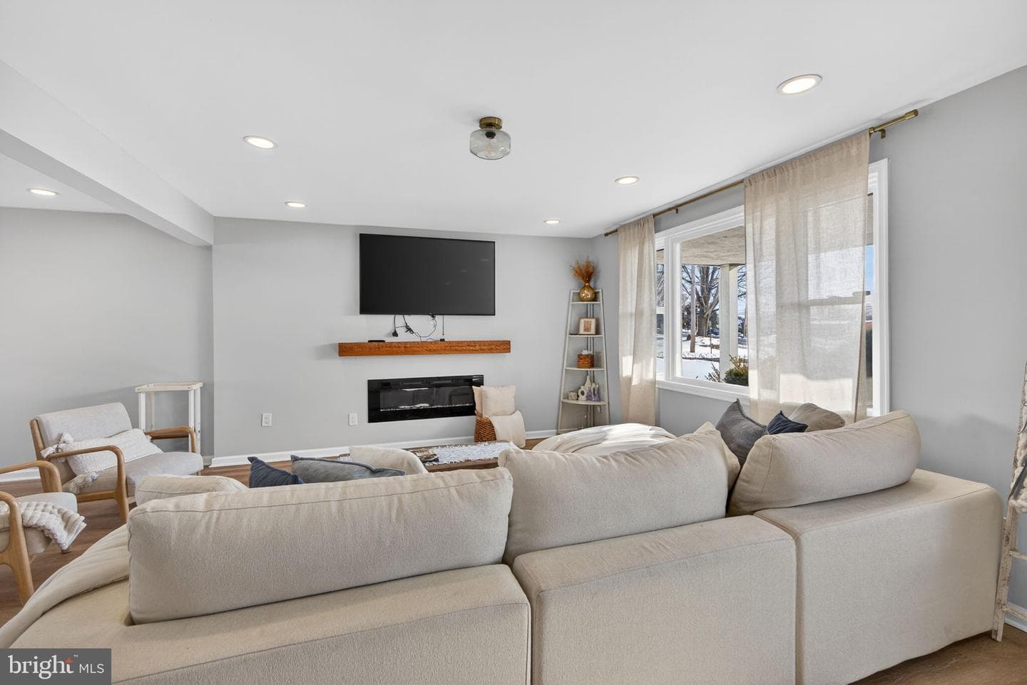 1701 Swede Road photo 10