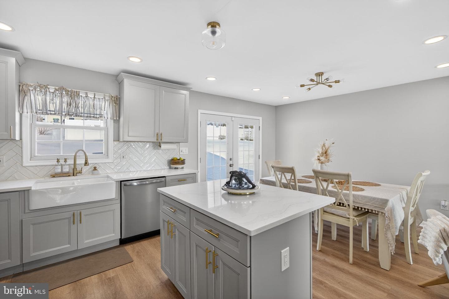 1701 Swede Road photo 26