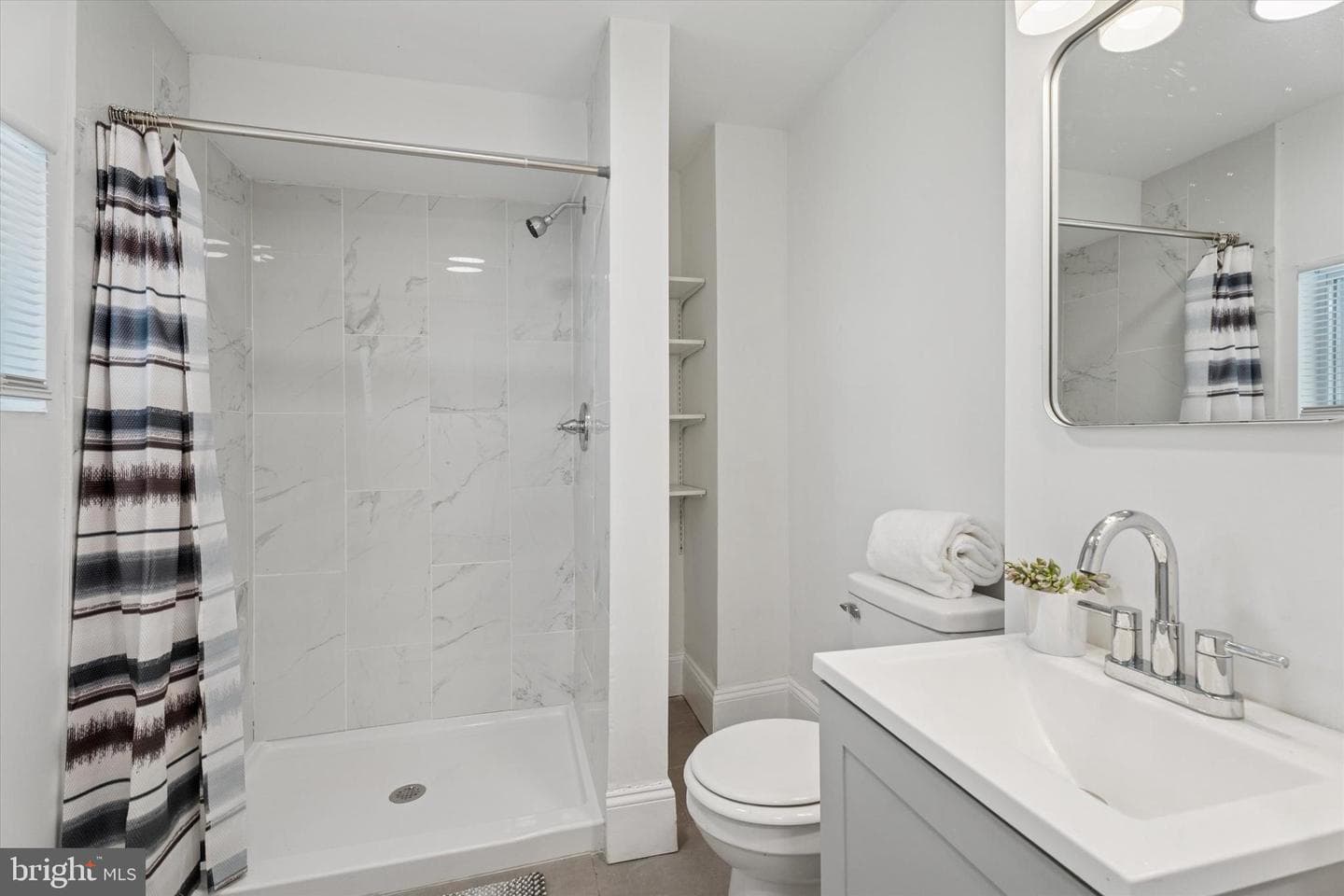 332 James Street photo 7