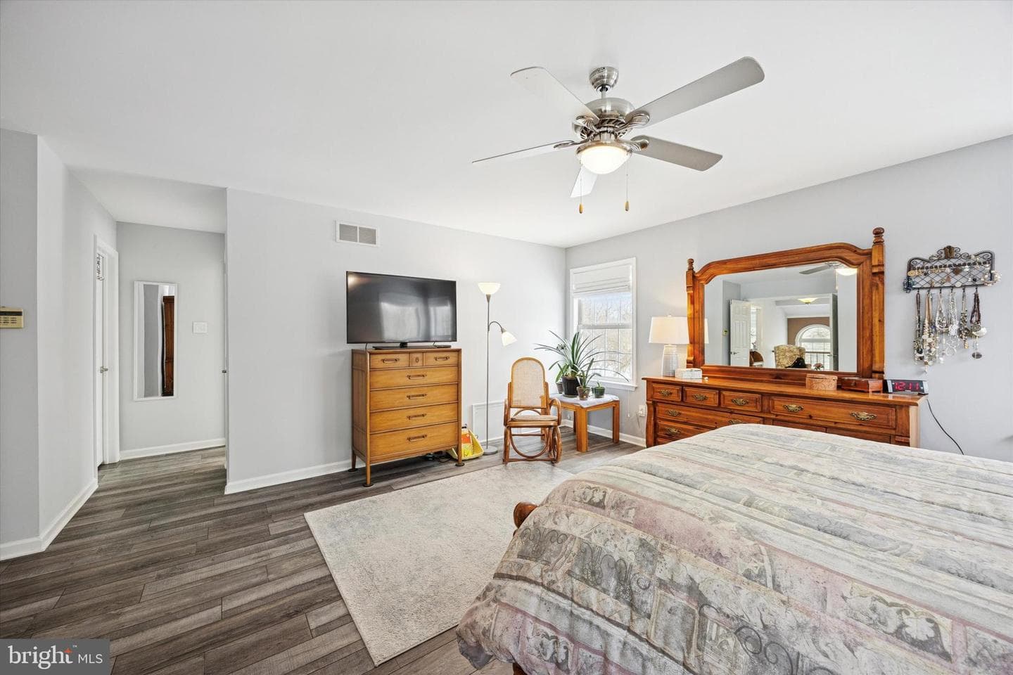 201 Crystal Court photo 19