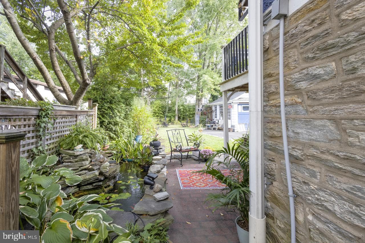 221 S Easton Road photo 45