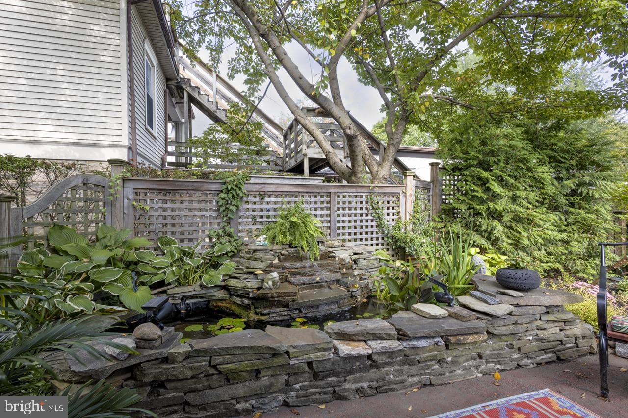 221 S Easton Road photo 49