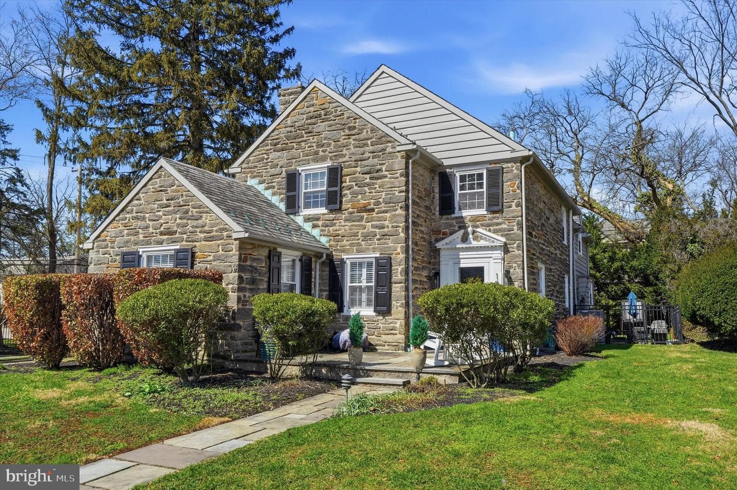 187 Summit Lane