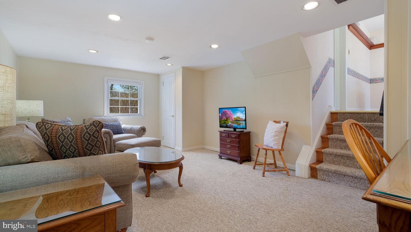138 Woodland Drive photo 19