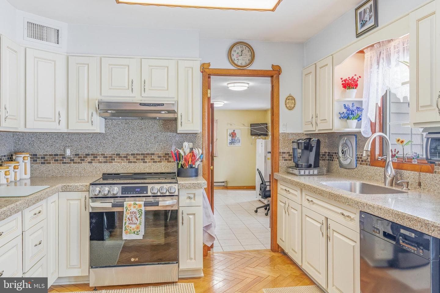 312 Royal Avenue photo 12