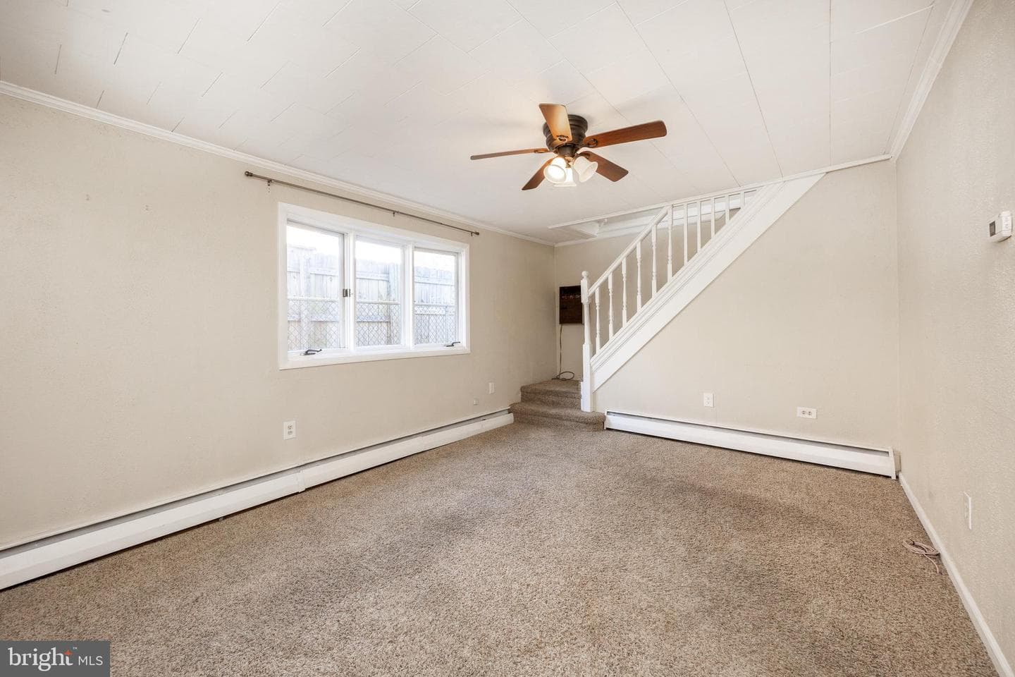264 Roberts Avenue photo 5