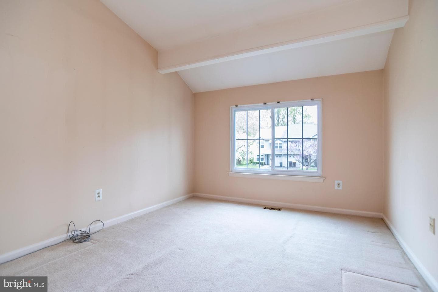 111 Sarahs Lane photo 27