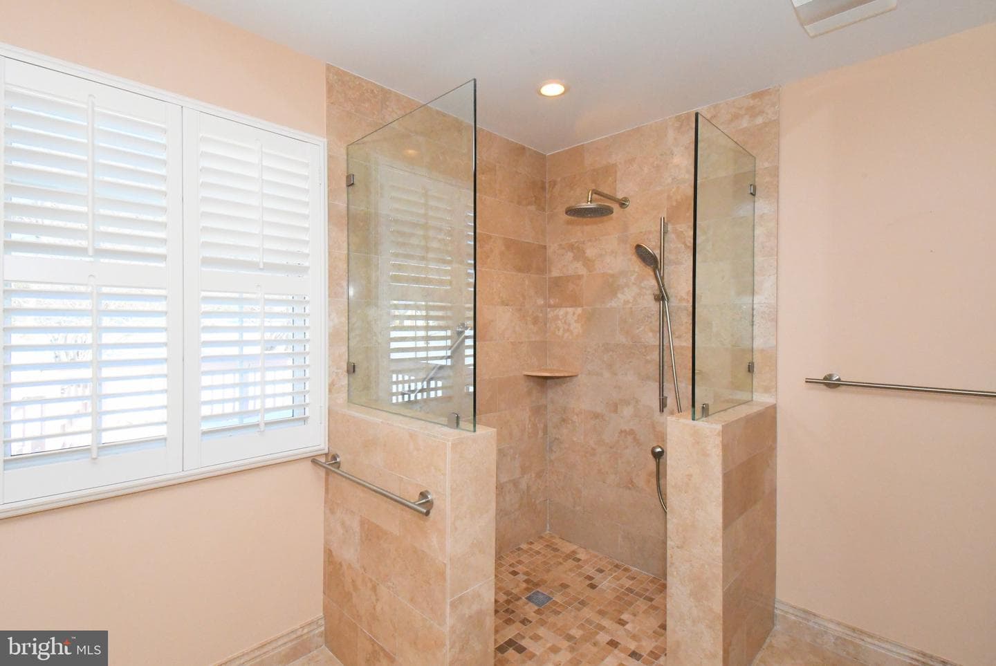 210 Pinecrest Lane photo 28