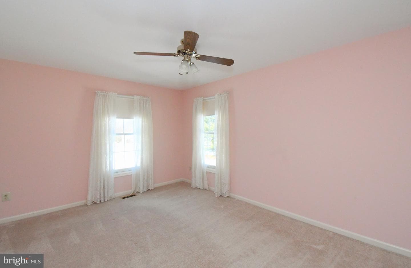 210 Pinecrest Lane photo 38