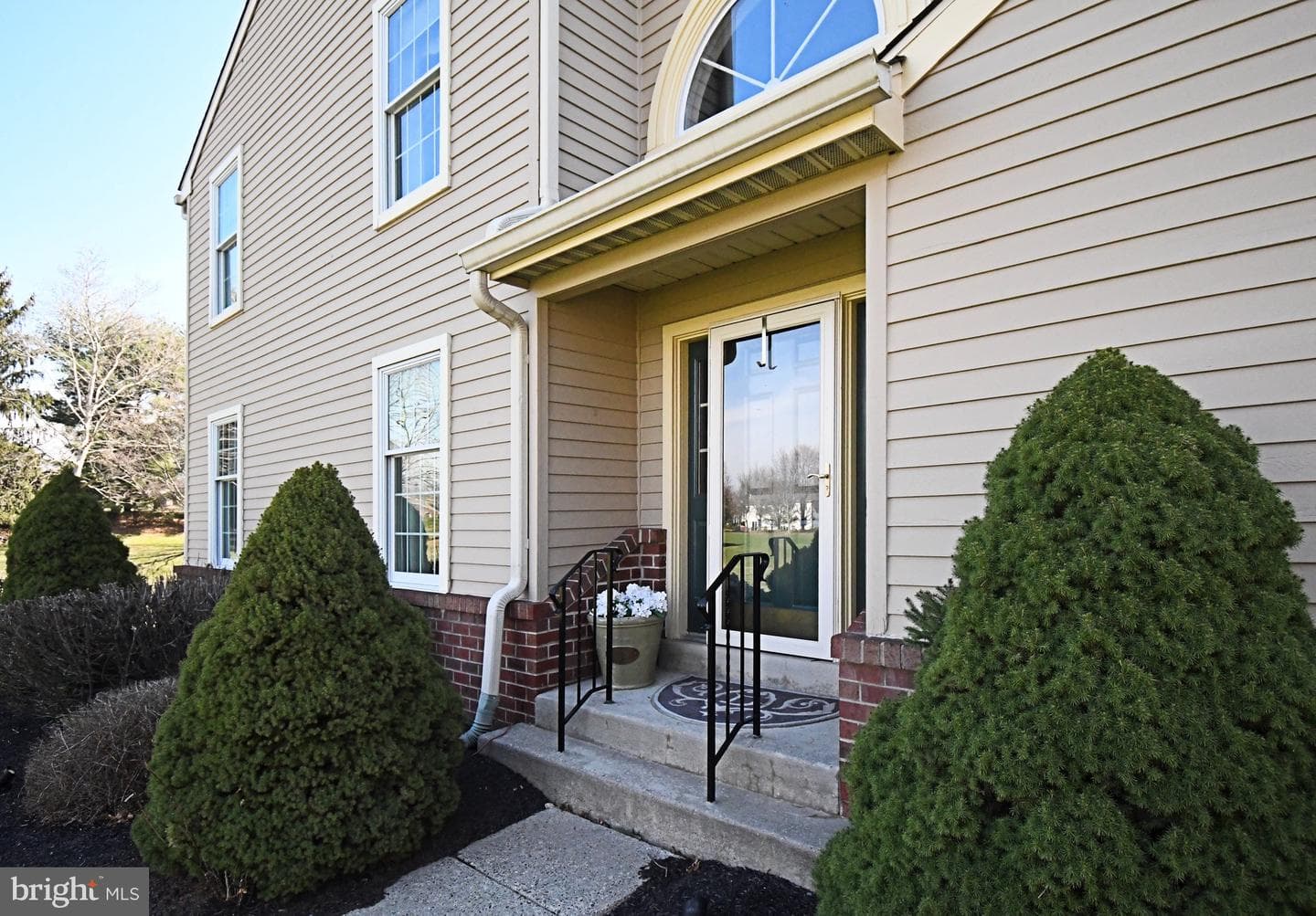 210 Pinecrest Lane photo 4