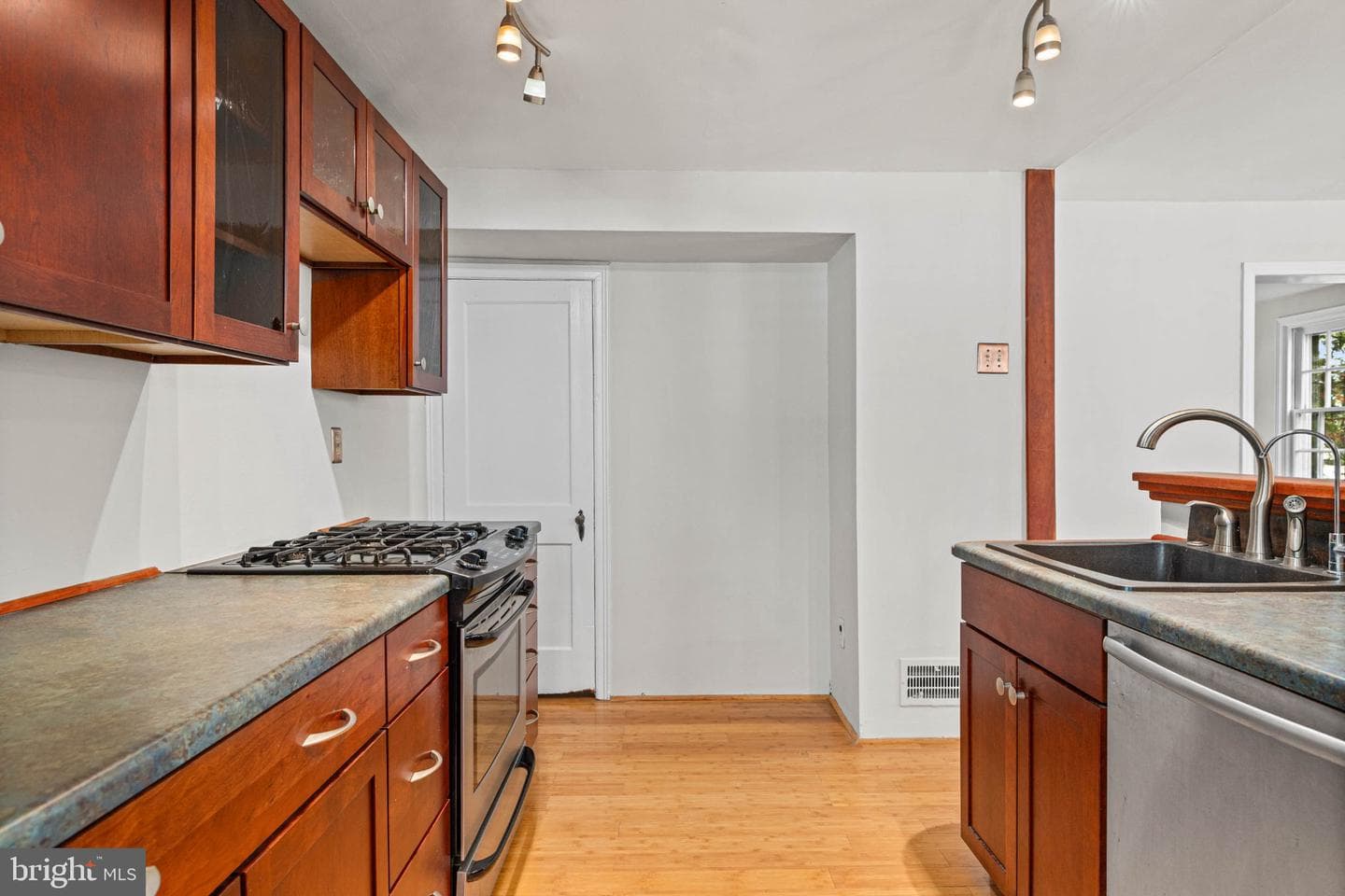 201 Glendalough Road photo 14
