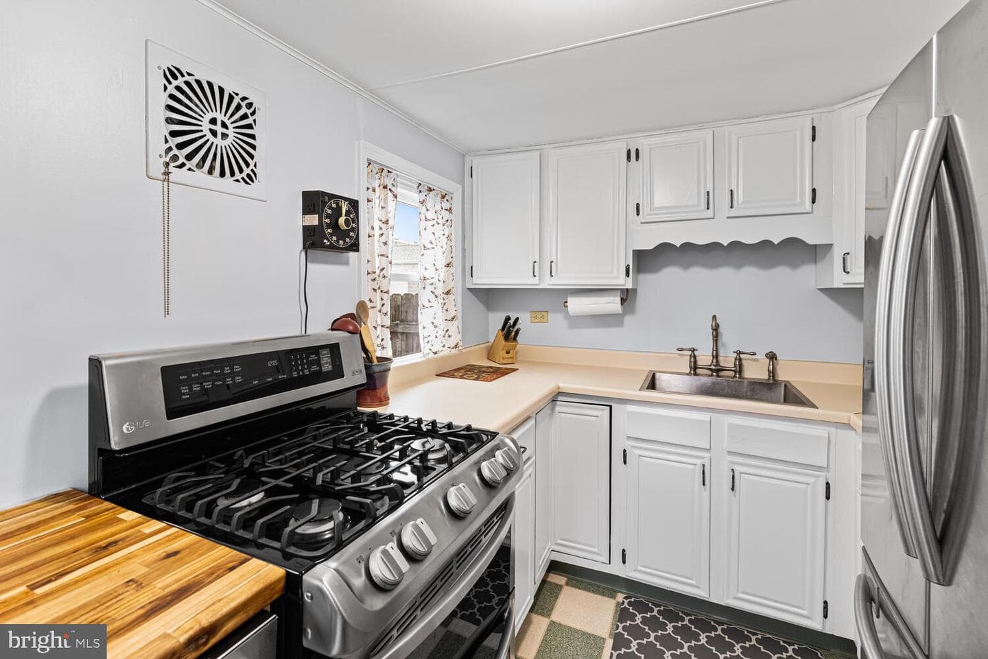 416 Cedar Street photo 12