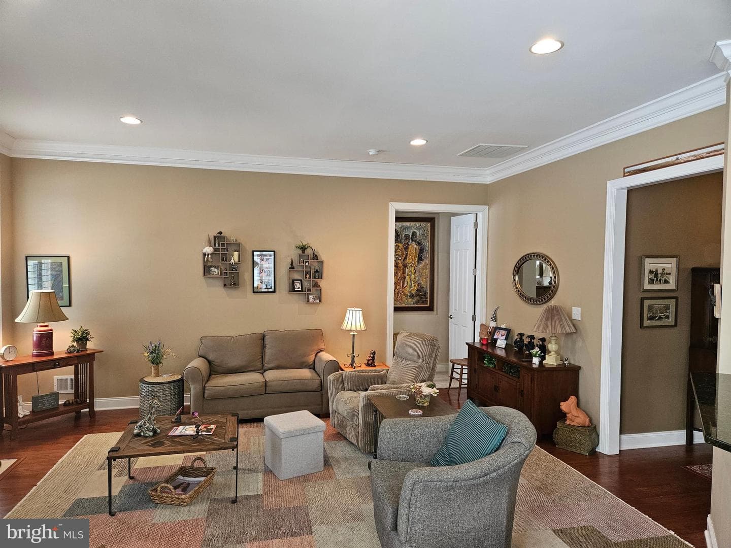 458 Peters Way photo 14