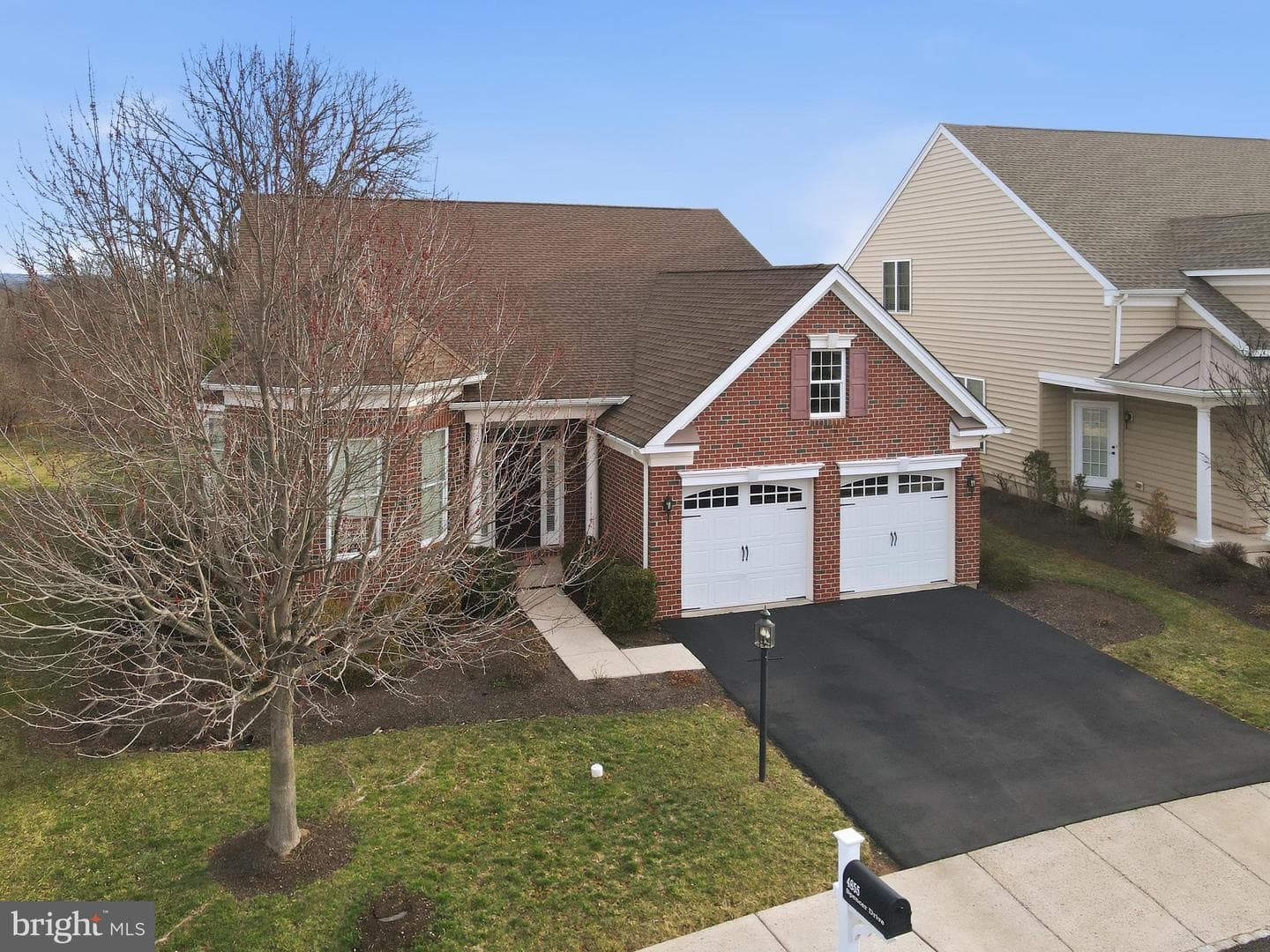 4855 Spencer Drive photo 2