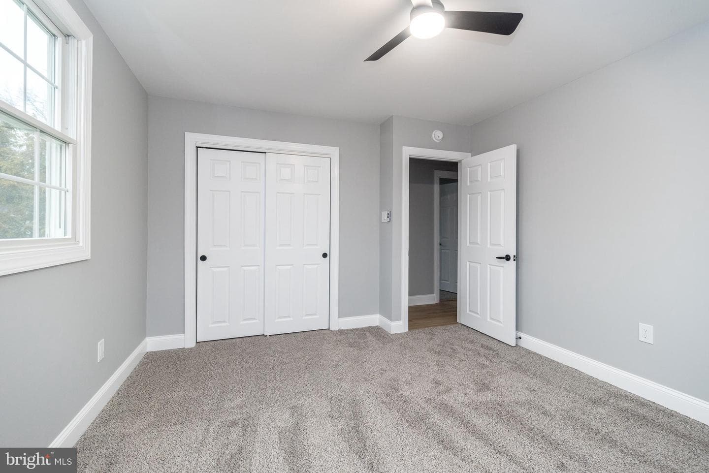 61 S Park Avenue photo 44