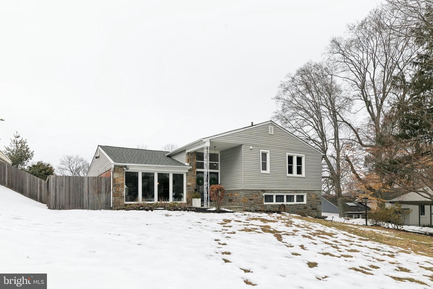 1304 Gainsboro Circle photo 2