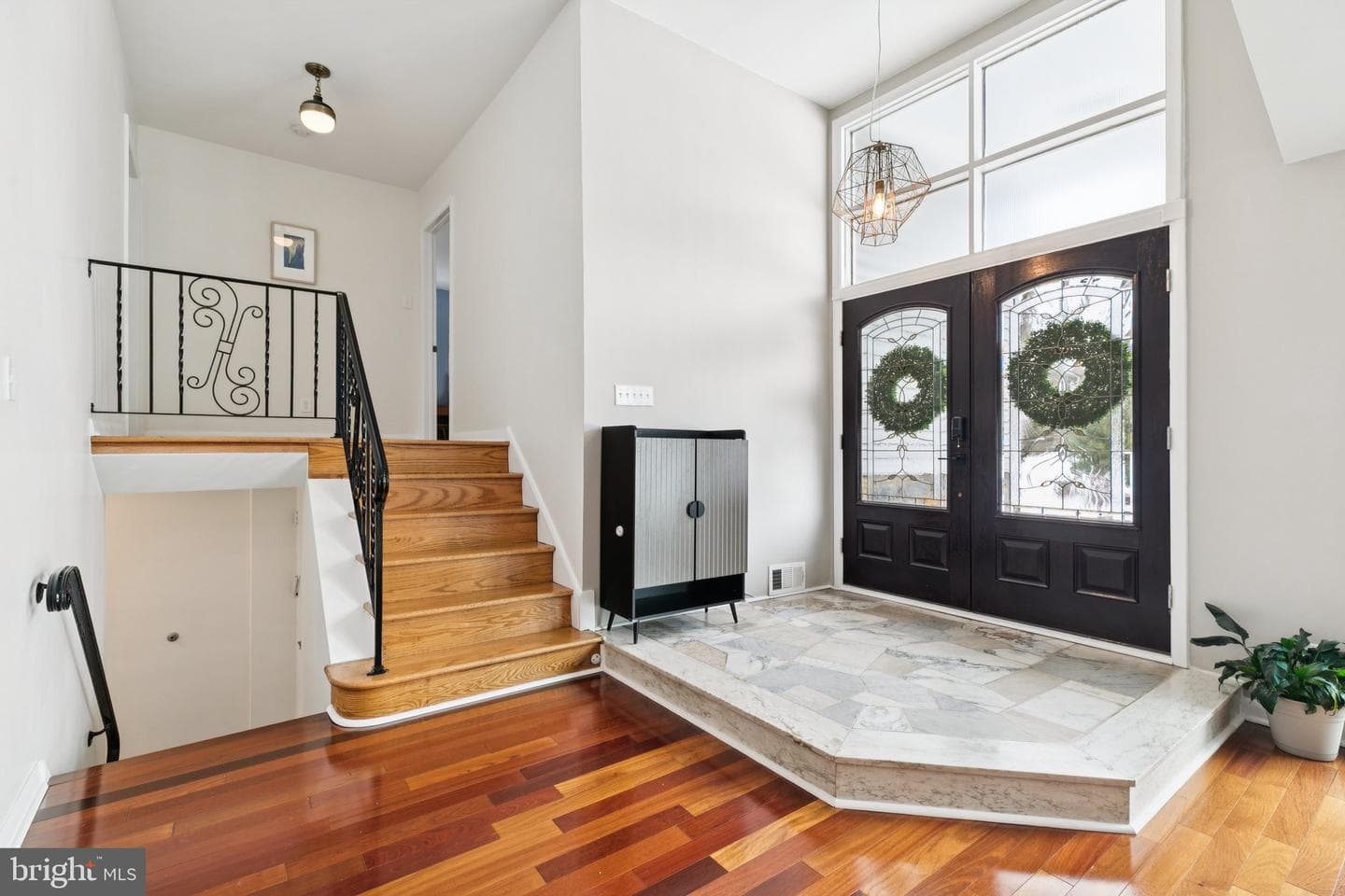 1304 Gainsboro Circle photo 3