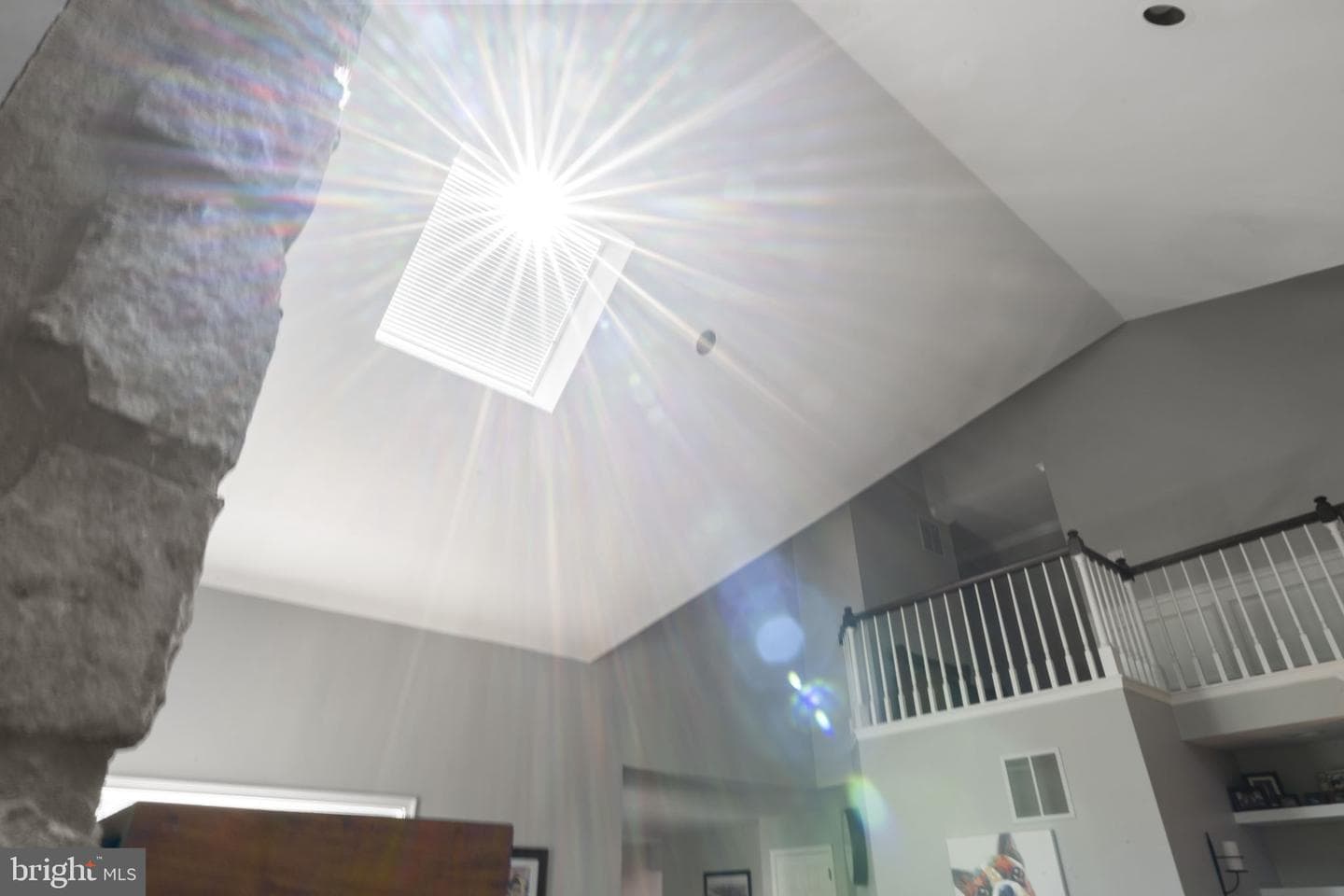220 Richard Way photo 24