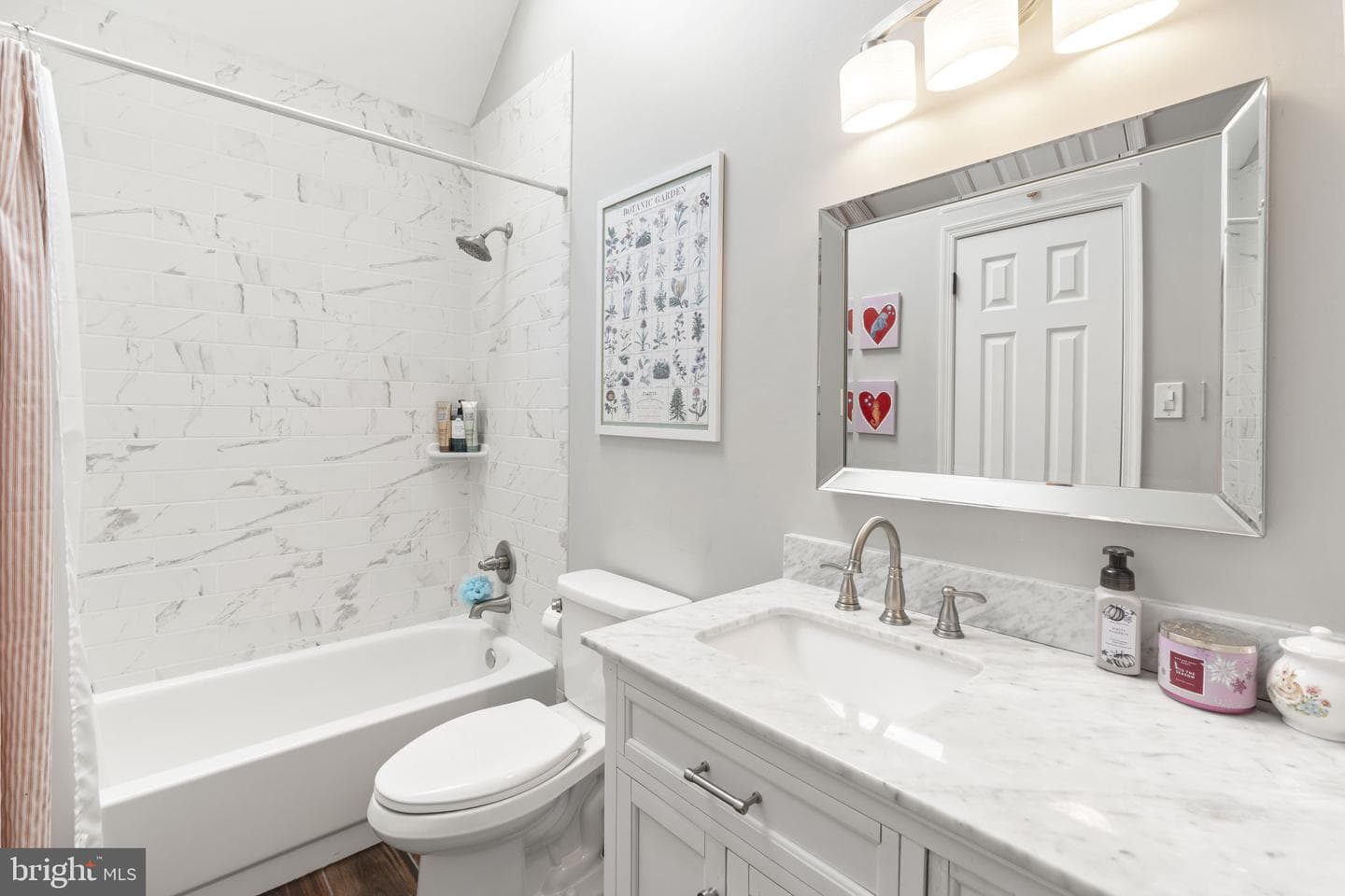 220 Richard Way photo 48