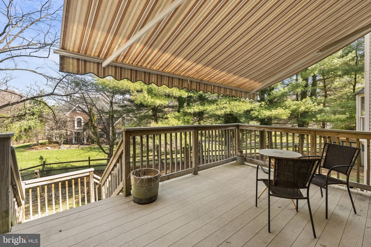 220 Richard Way photo 57