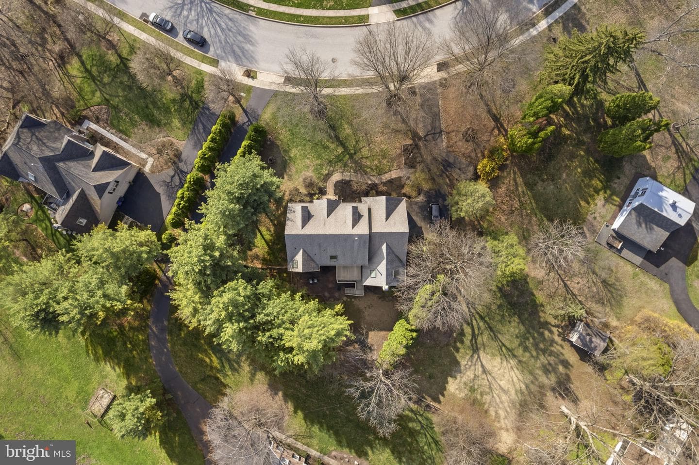 220 Richard Way photo 63
