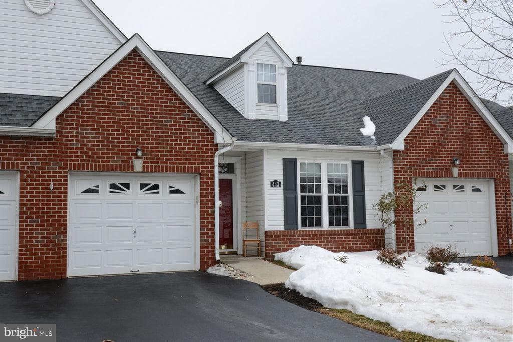 443 Ruth Court photo 2