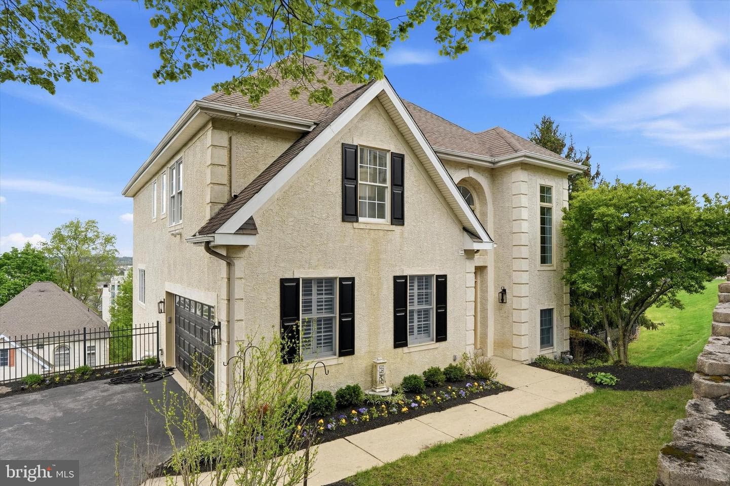 1119 Riverview