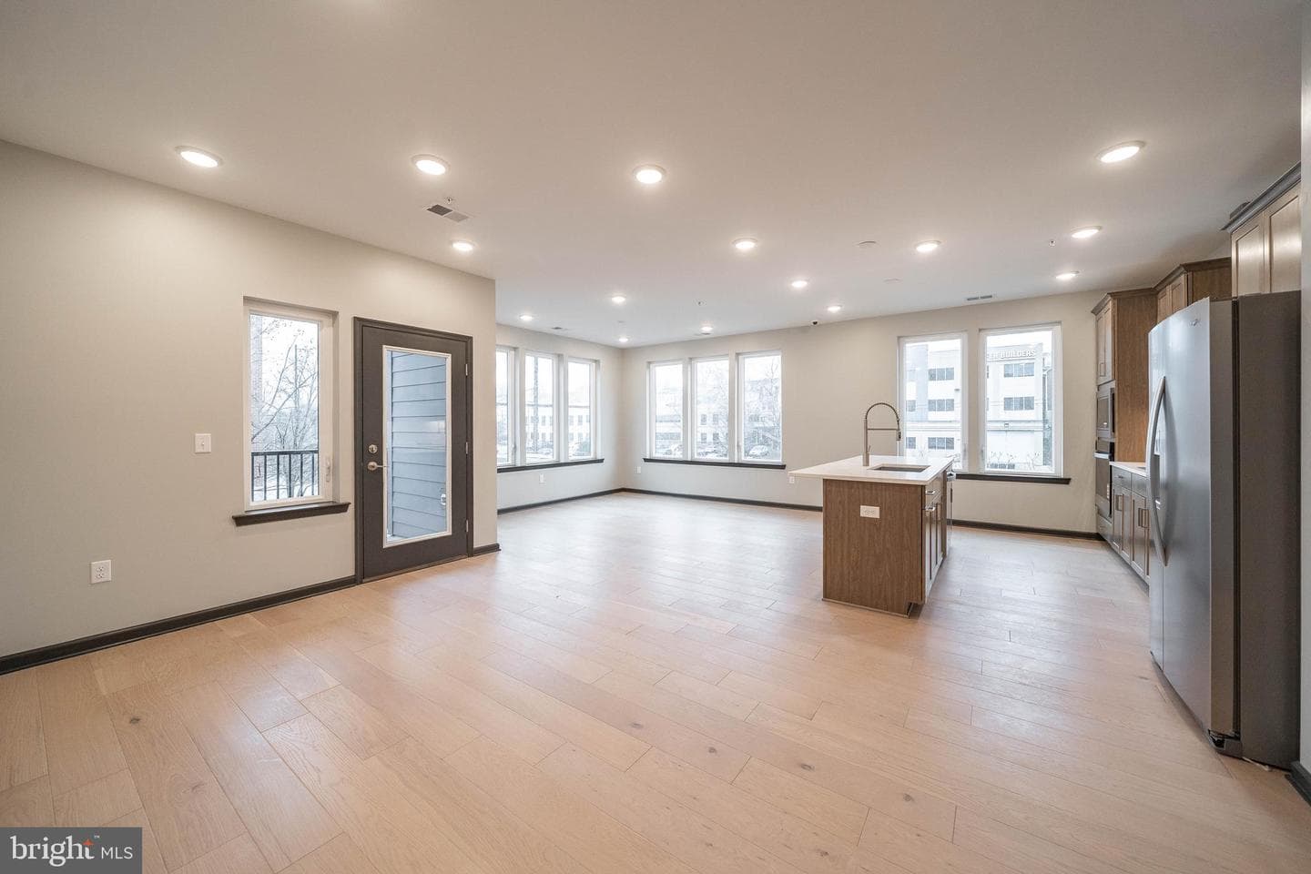 421 Washington Street #108 Lewis photo 3